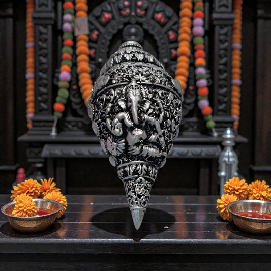 BLUNETRA Shubh Vighnaharta Ganesh Shankh – Silver & Antique Brass Finish Vaastu Decor ( Sacred Symbol of Energy & Divine Blessings)