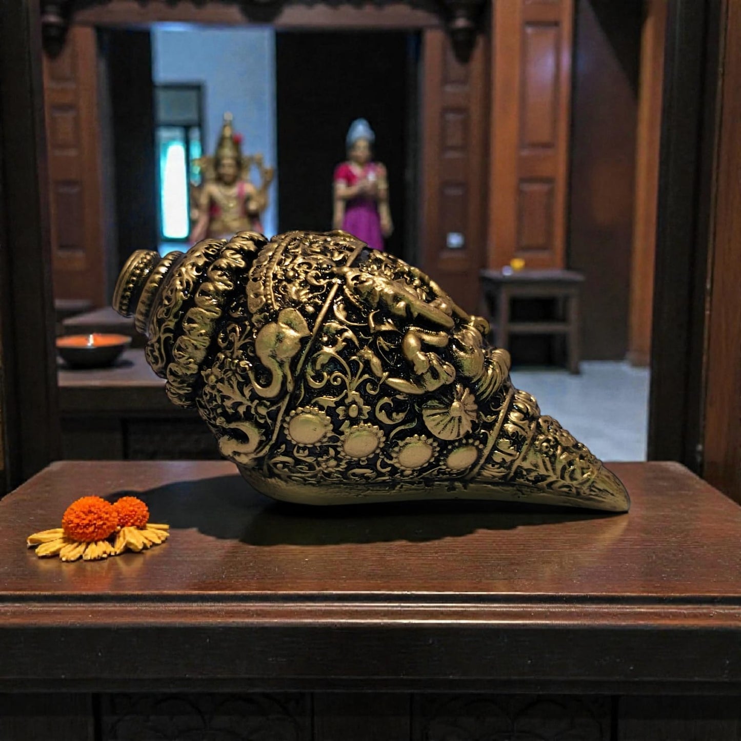 Shubh Vighnaharta Ganesh Shankh – Black & Antique Brass Finish Vaastu Decor ( Sacred Symbol of Prosperity & Protection)