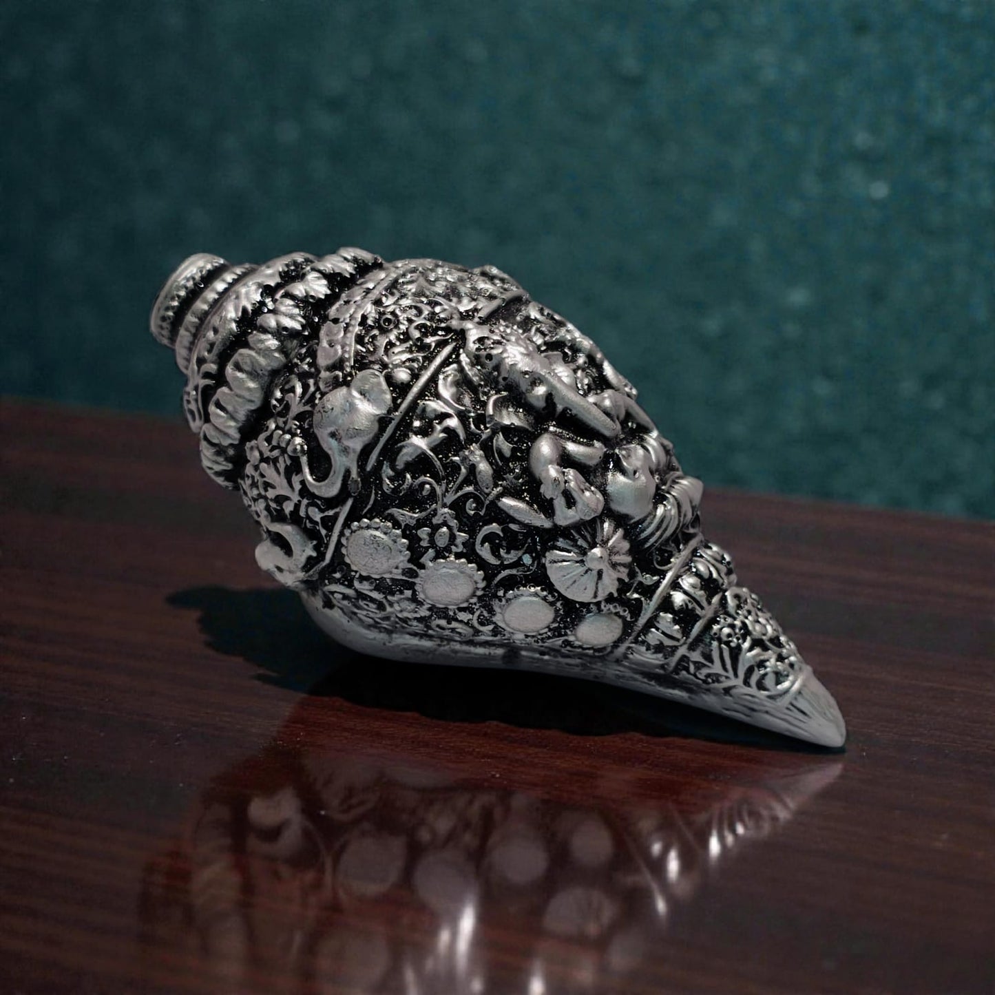 BLUNETRA Shubh Vighnaharta Ganesh Shankh – Silver & Antique Brass Finish Vaastu Decor ( Sacred Symbol of Energy & Divine Blessings)